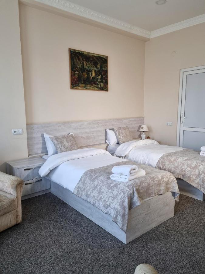 Rail Hotel Тбилиси Экстерьер фото