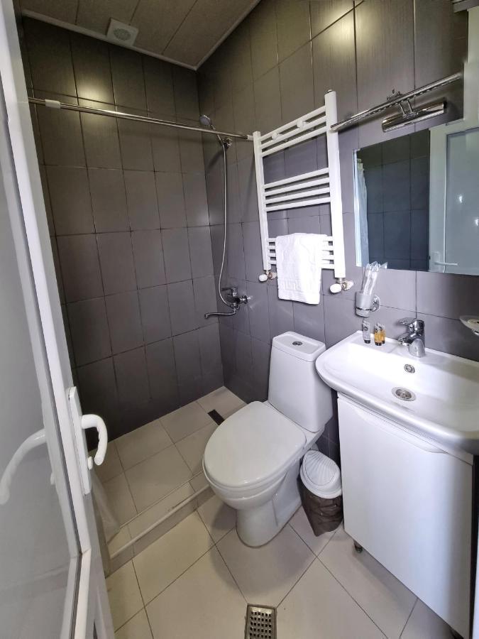 Rail Hotel Тбилиси Экстерьер фото