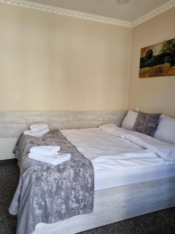 Rail Hotel Тбилиси Экстерьер фото
